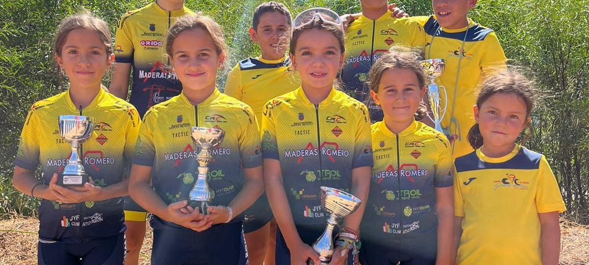 Los chic@s de la Peña Ciclista de Guadiana en el consiguen muy buenos resultados en Dos Hermanas