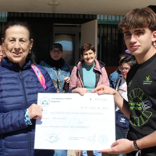 El IES Bartolomé José Gallardo impulsa el deporte inclusivo con su rastrillo solidario «Wallapanario»