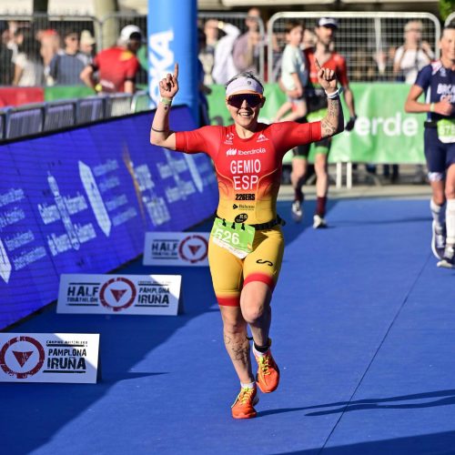 Nieves Gemio 6ª GE 35-39 en el Campeonato de Europa de Triatlón Media Distancia de Pamplona