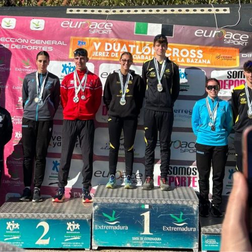 Brillante actuación del Club Triatlón Don Benito en el Campeonato de Extremadura de Duatlón Cross