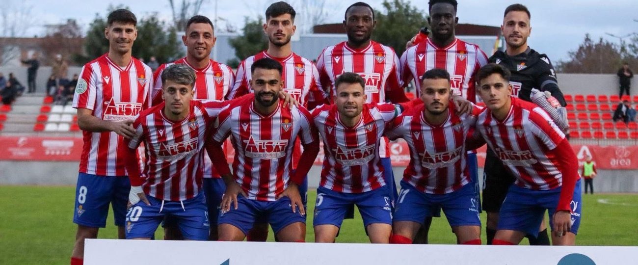 El Don Benito cierra el año como líder tras vencer con autoridad al Villafranca