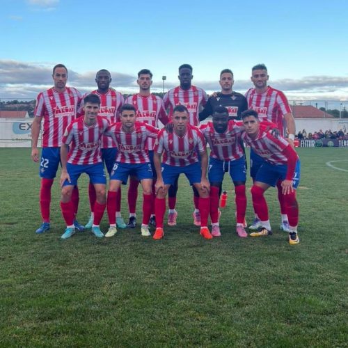 El CD Don Benito se rehace en Santa Amalia y mantiene el pulso por el liderato